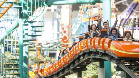 Montagnes russes Pepsi Orange Streak au Nickelodeon Universe
