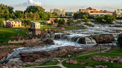 La rivière Big Sioux traversant Falls Park