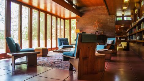 Interior view of the Rosenbaum house designed by Frank Lloyd Wright