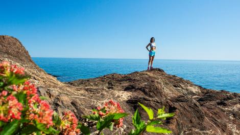 Vista desde Black Rocks en Presque Isle Park, en Marquette, Michigan