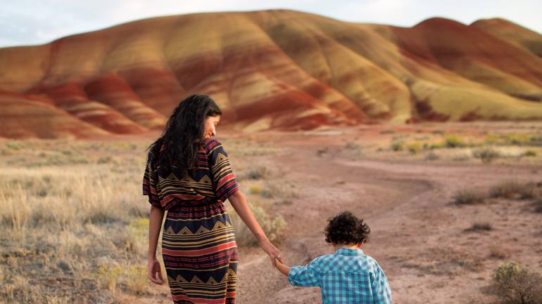 探索俄勒冈东部的彩绘山