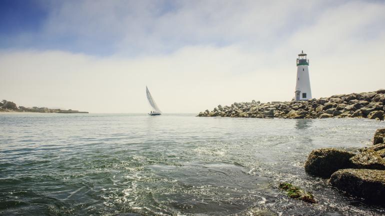 The Santa Cruz Breakwater Light marks the entrance to the city’s small-craft harbor. Dine on Italian food at Aldo’s Harbor Restaurant and watch sailboats and powerboats enter and leave the harbor.