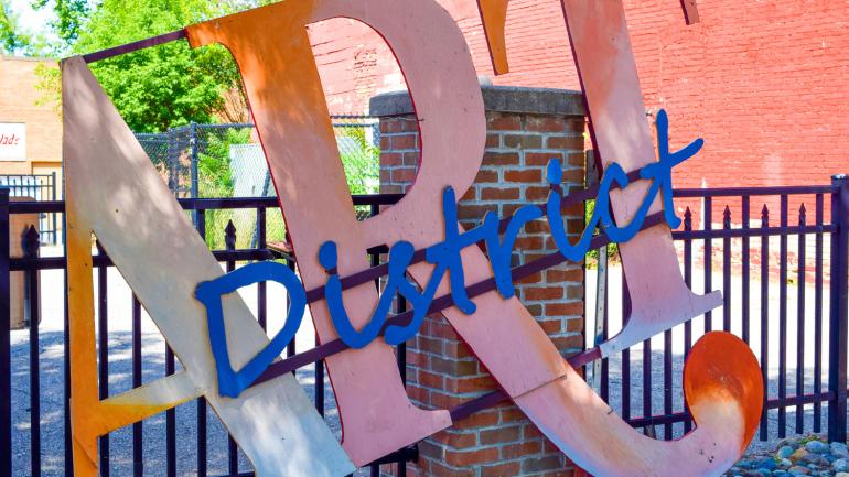 랜싱의 문화 및 예술 지구, 올드 타운 방문