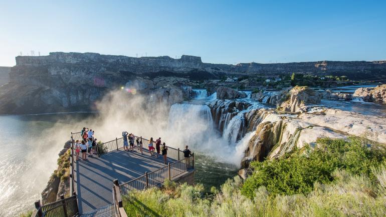 Scenic overlook over Shoshone Falls in Twin Falls, Idaho