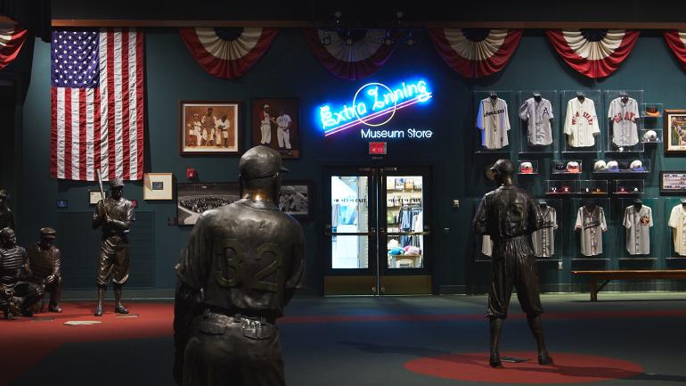 El diamante de Coors Field Legends en el Negro Leagues Baseball Museum en Kansas City, Misuri