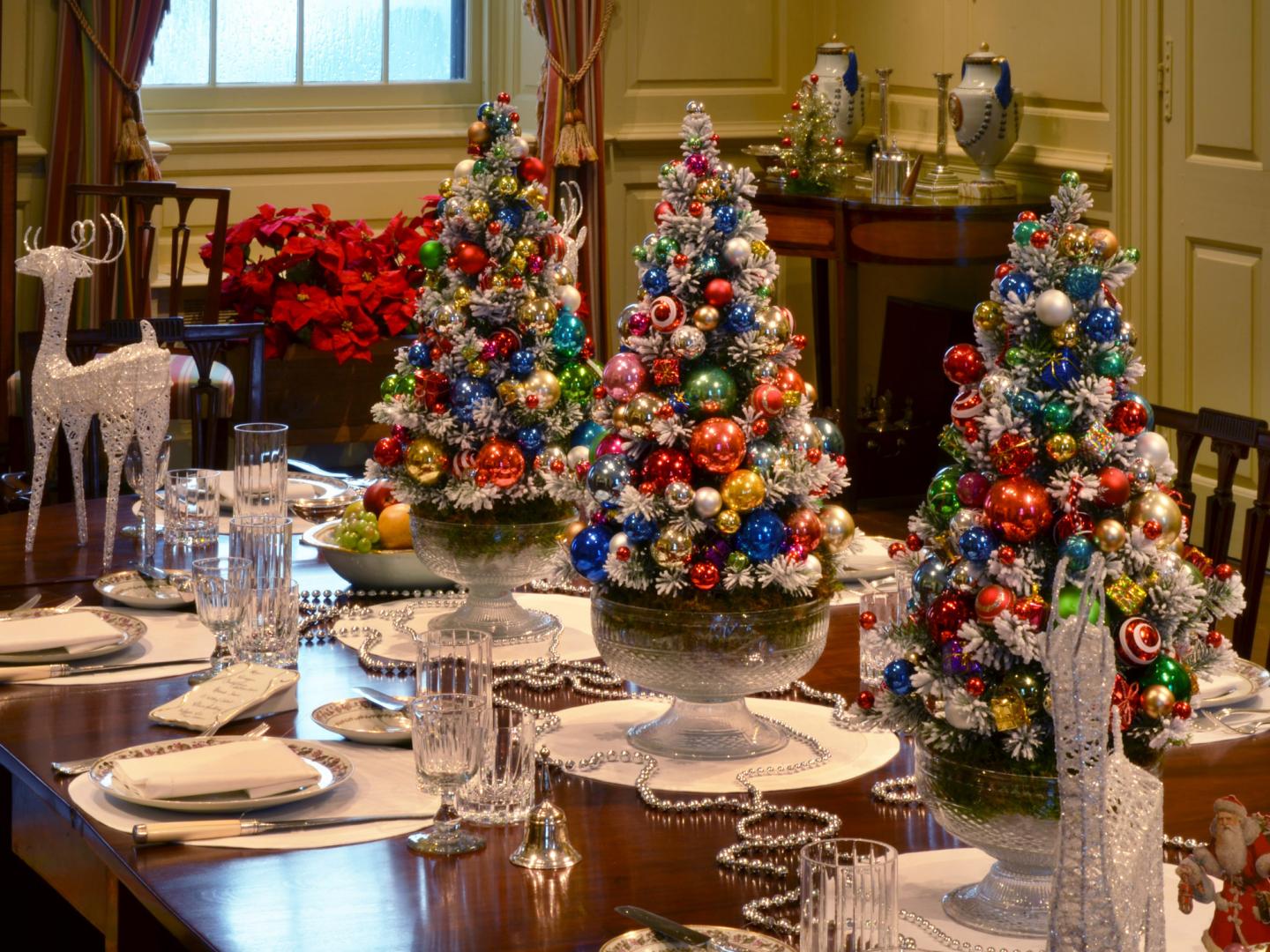 Festival table arrangements add to Yuletide at Winterthur