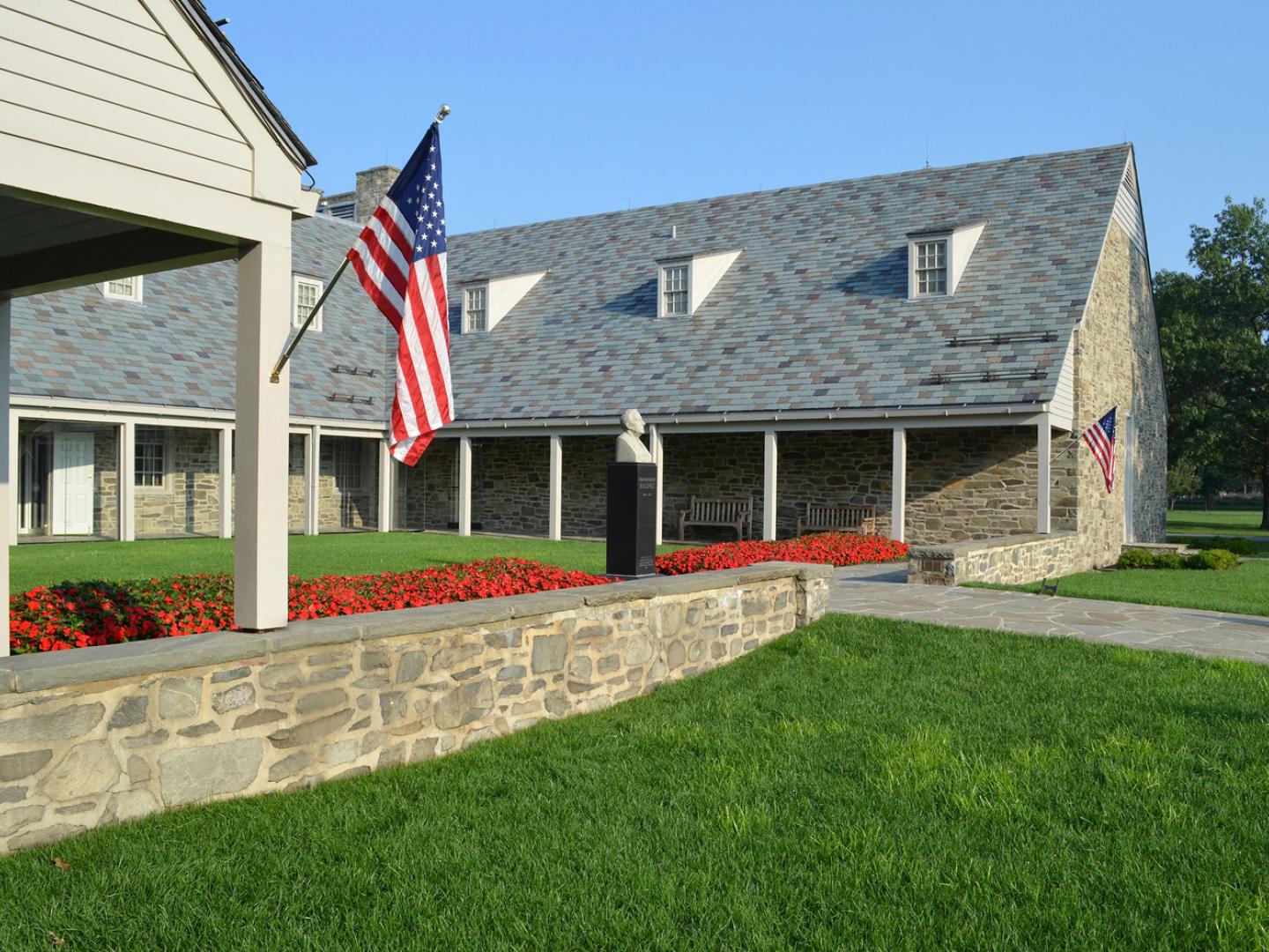 A sunny Memorial day at Roosevelt Library and Museum