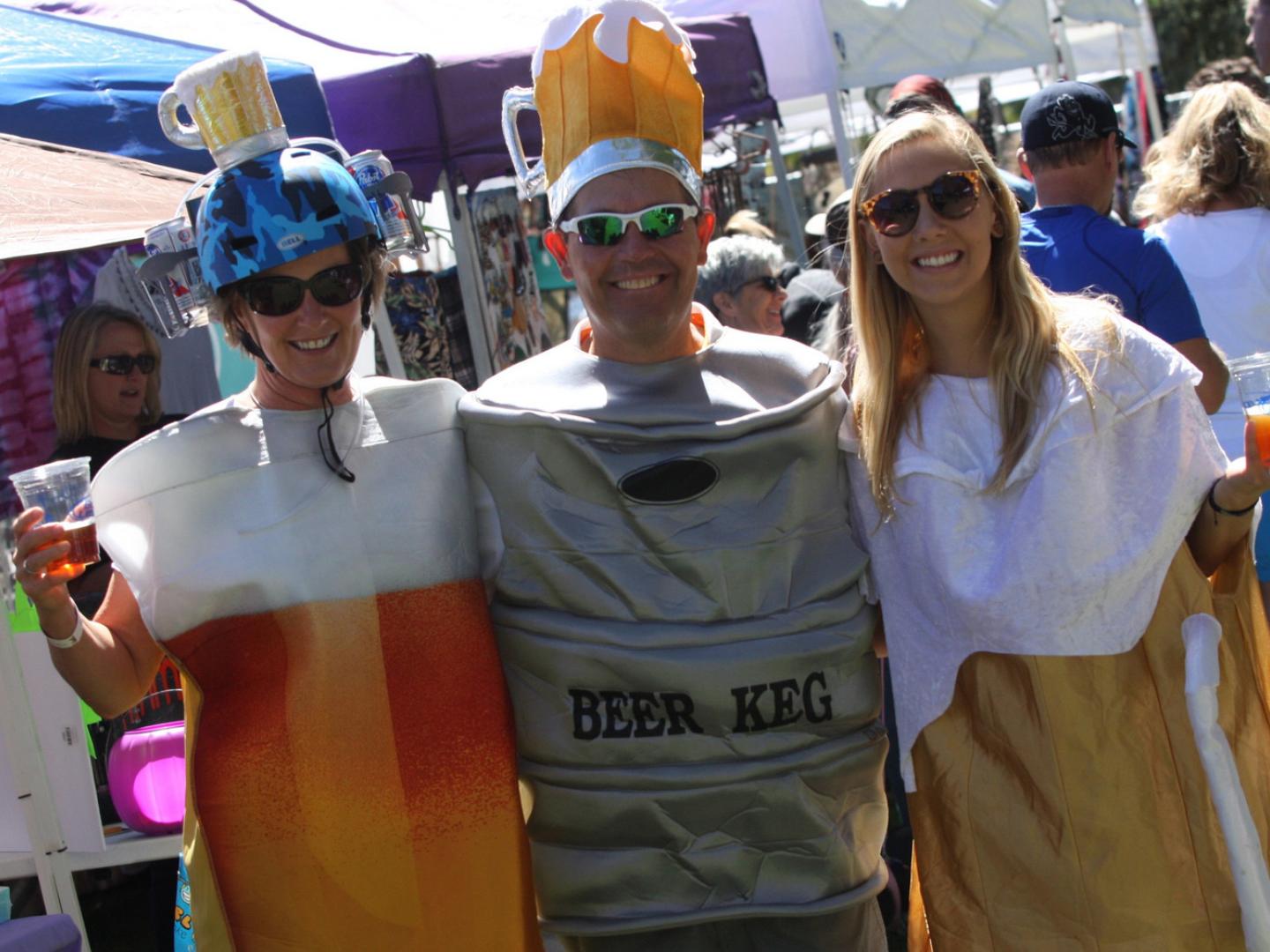 Festivaliers parfaitement dans le thème pour l'Oktoberfest de Flagstaff