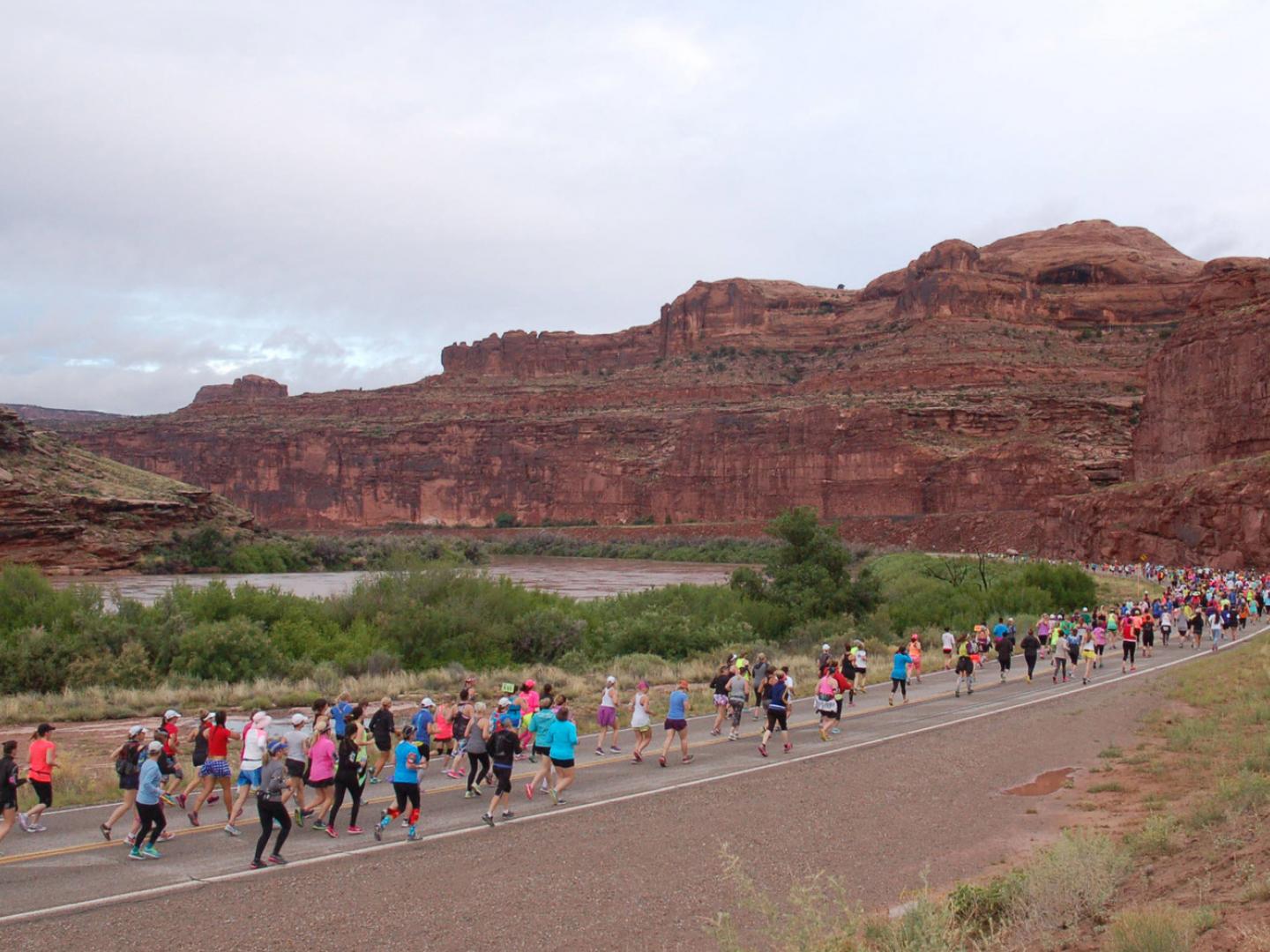Corredores en Thelma & Louise Half Marathon