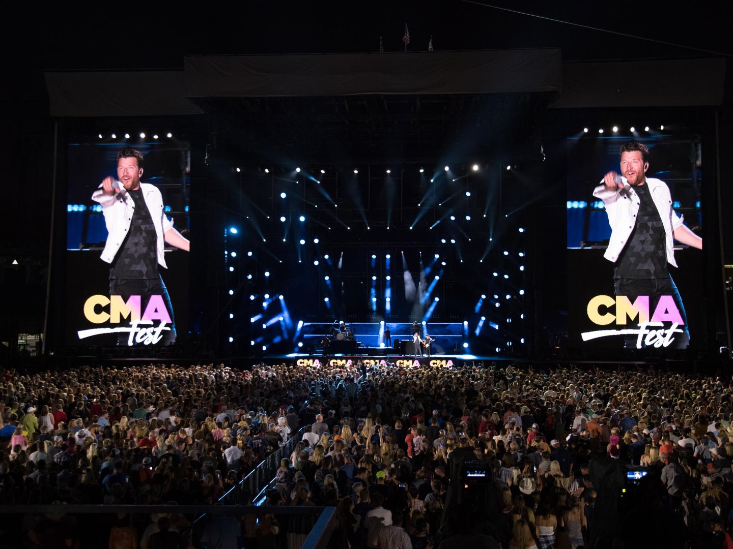 Un espectáculo emocionante en CMA Fest en Nashville, Tennessee