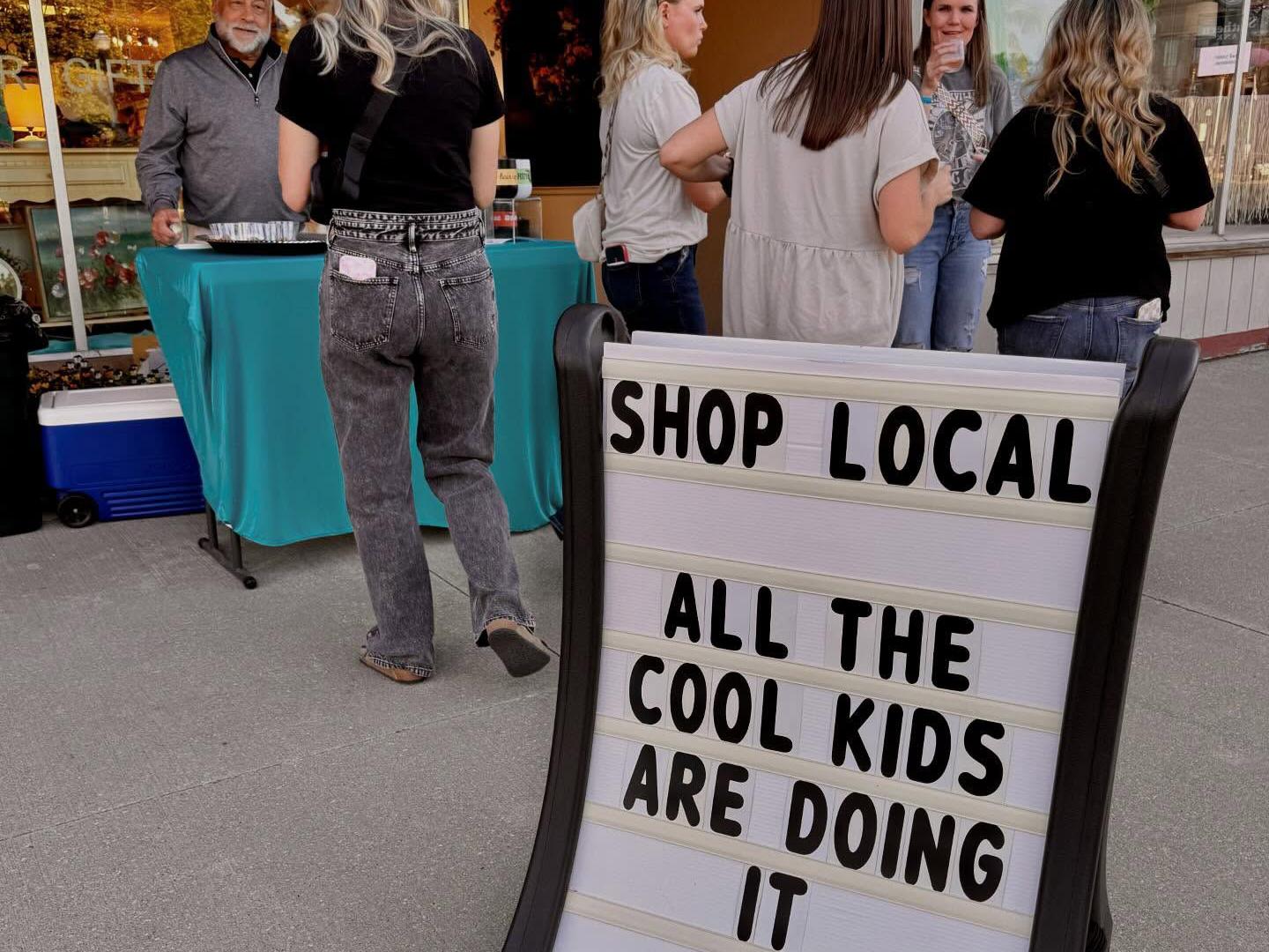 Participants in the annual Wine Walk in Chillicothe, Missouri