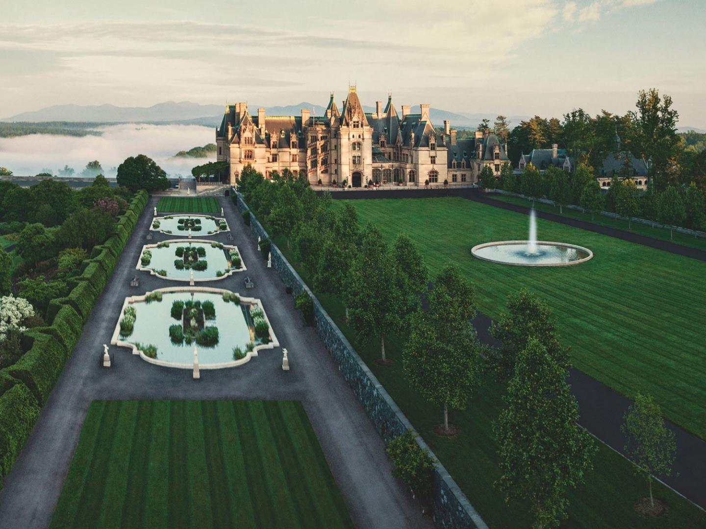 阿什维尔比尔特莫庄园的大型欧式花园