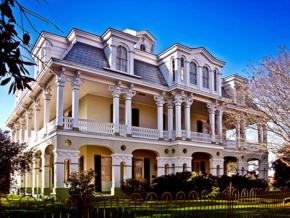 Dansereau House hotel in Thibodaux, Louisiana Dansereau House hotel in Thibodaux, Louisiana