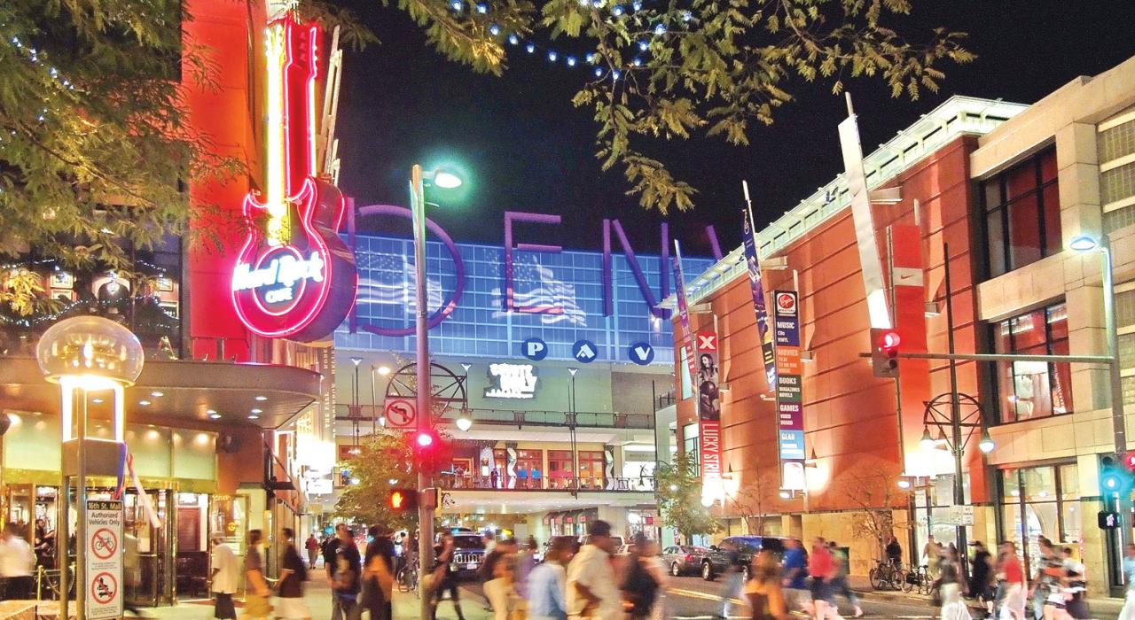 Downtown Denver Pavilions, Colorado