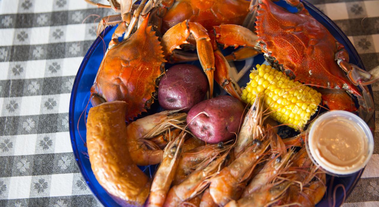 Mariscos frescos en Bubba’s II PoBoys en Thibodaux, Luisiana