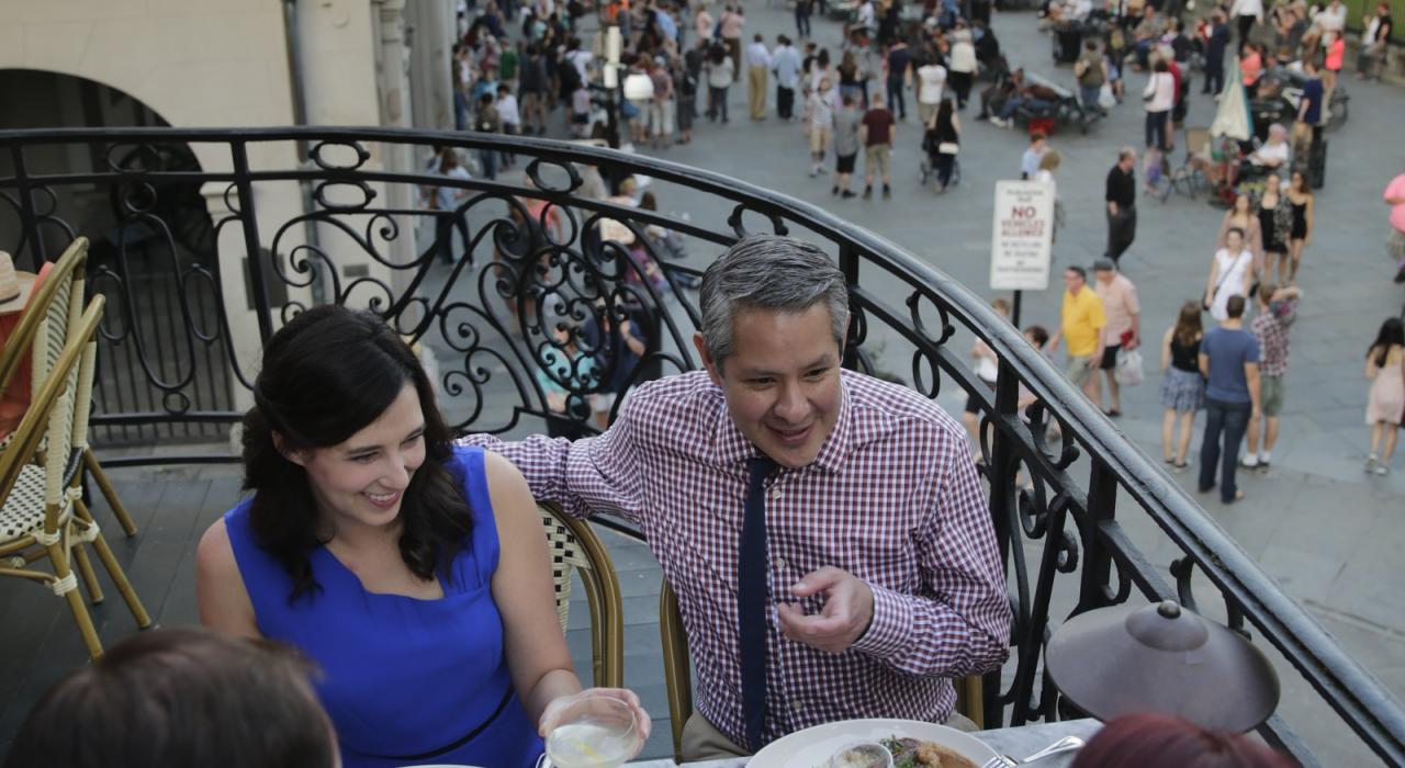 Outdoor dining in New Orleans