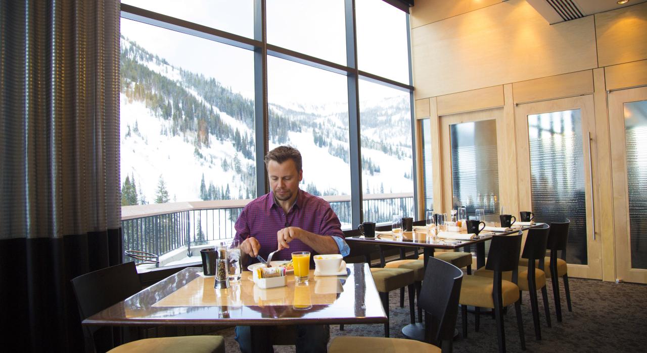 Dining while enjoying a beautiful view in Utah