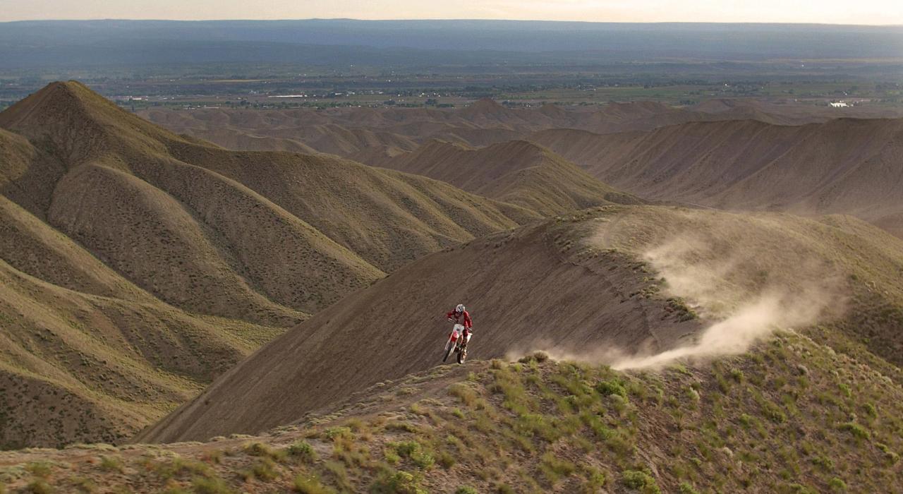 Dirt biking trip over 'the spines' at Peach Valley Recreation Area