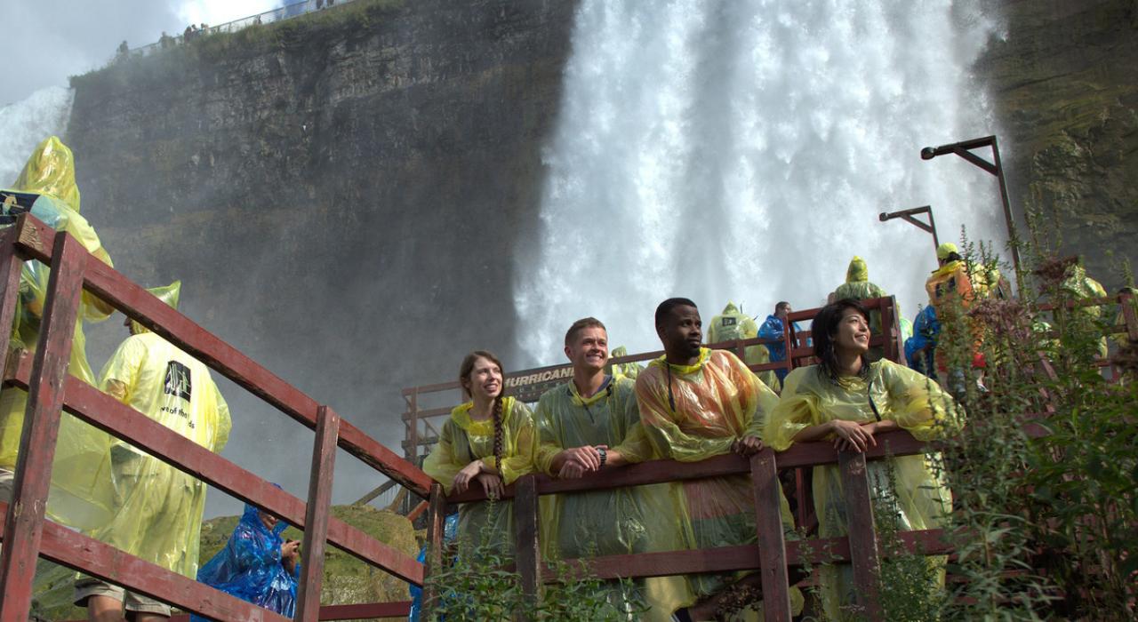 En el paseo de Cave of the Winds