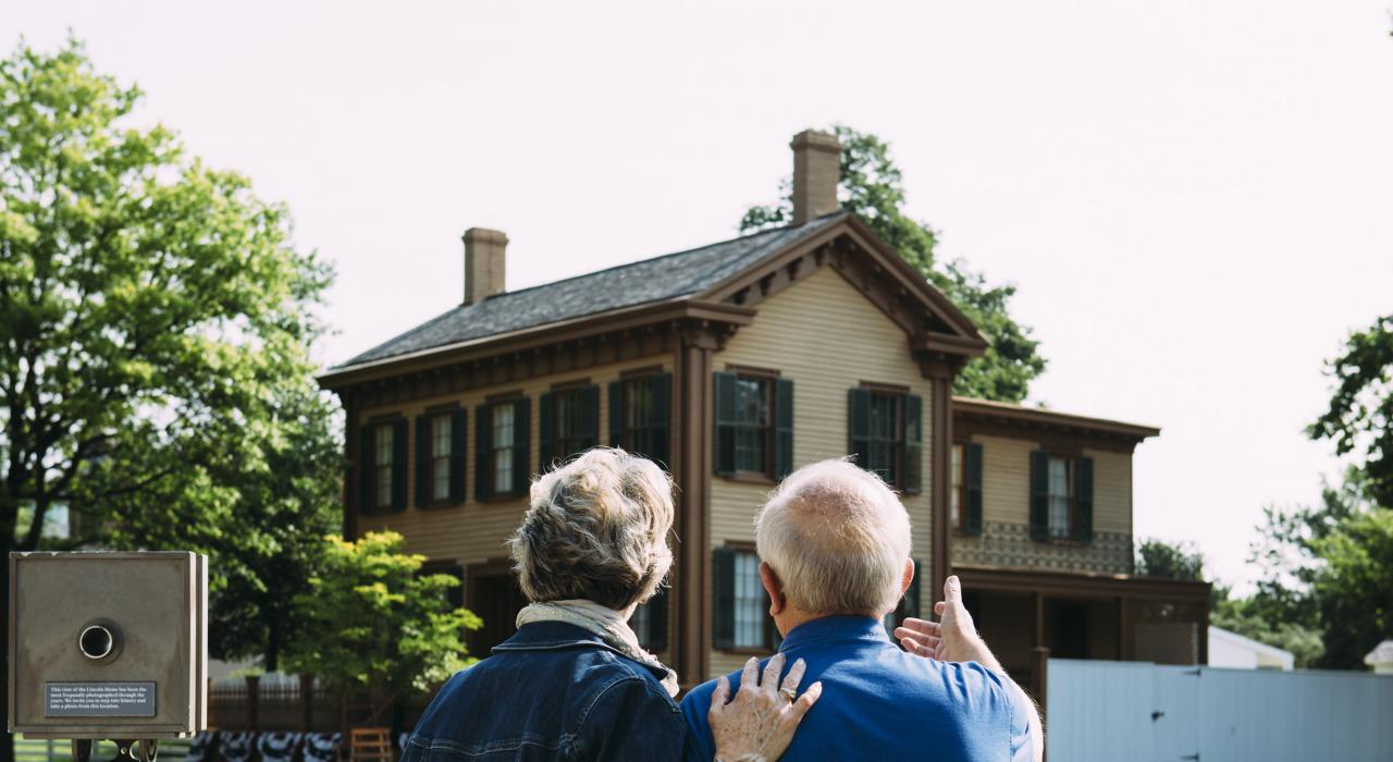 Taking in Lincoln Home National Historic Site