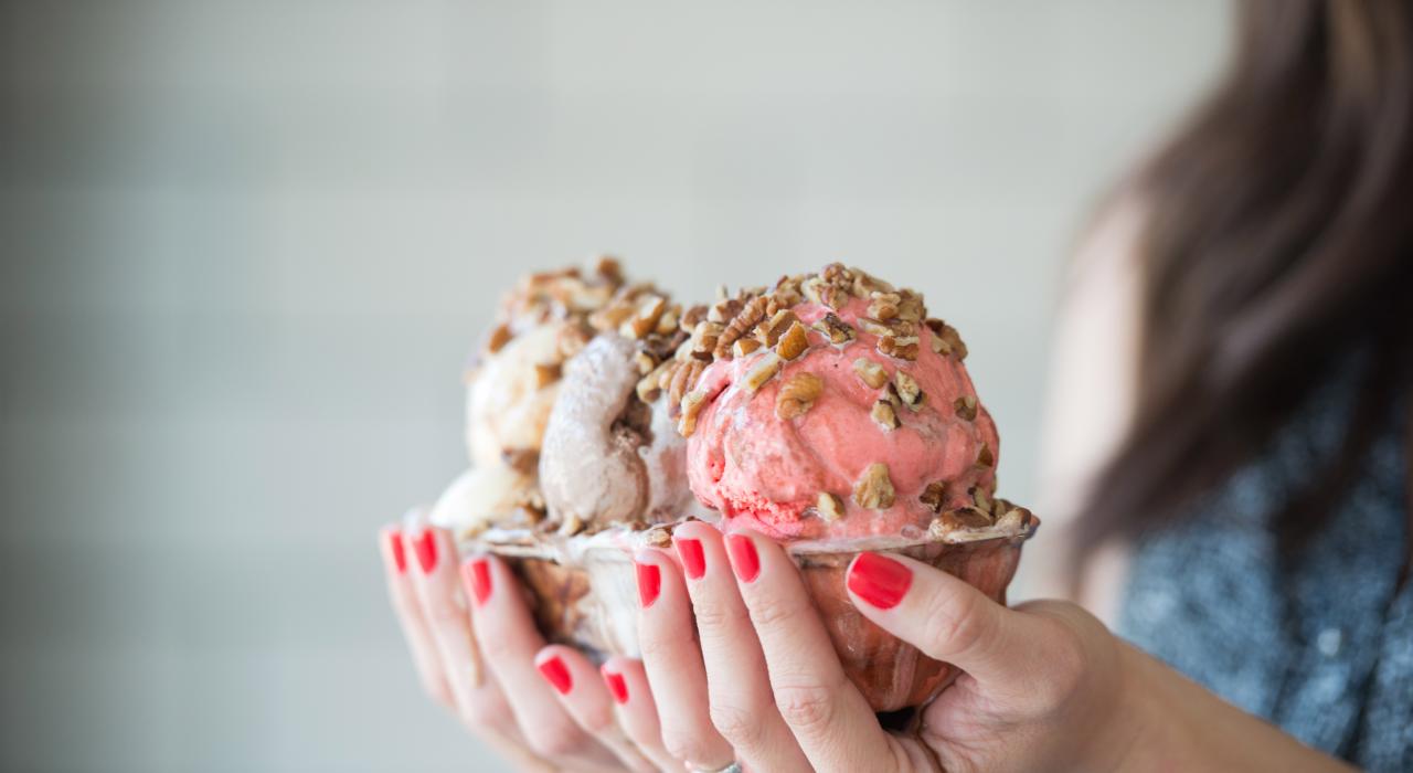 セントラル・デアリー・アイスクリーム・パーラーの至福のデザート