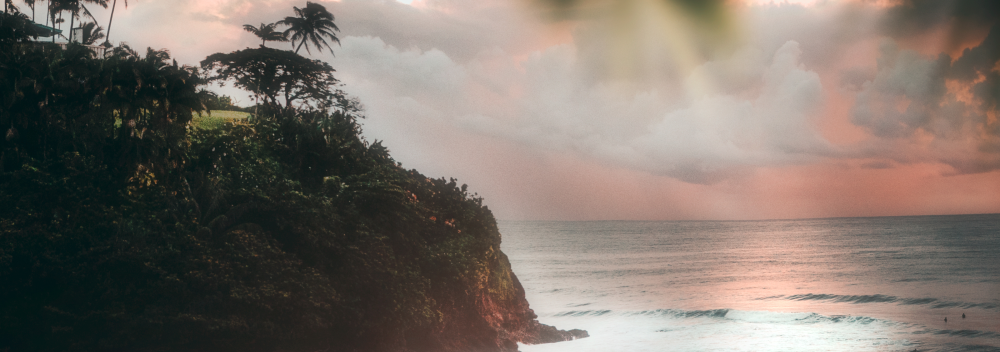 Cliffs on the coast of Hawaii Island